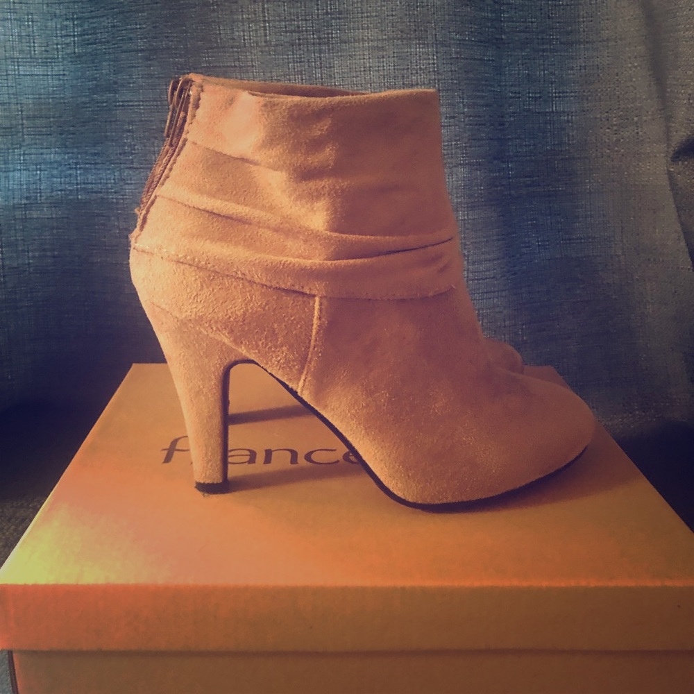 Gorgeous Francesca’s Bootie! 😍👌🏽